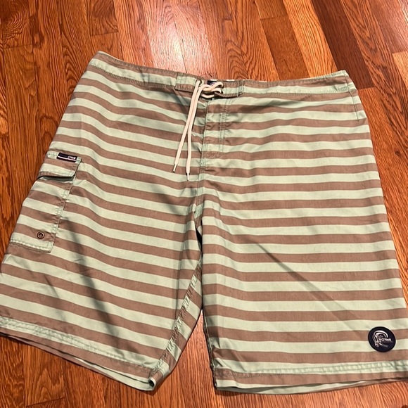 Oneill Men’s Board shorts - Picture 1 of 3